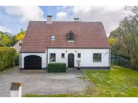 huis te koop in malle met 4 slaapkamers