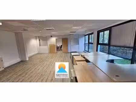 location bureaux gémenos 13420 135m²