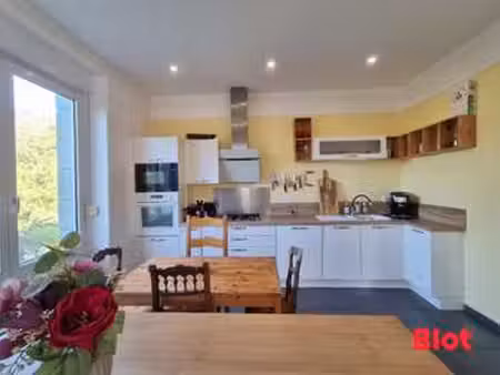 vente longère et corps de ferme à la vicomté-sur-rance (22690) : à vendre / 175m² la vicom