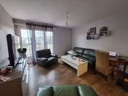 vente appartement 3 pièces à la roche-sur-yon centre ville (85000) : à vendre 3 pièces / 5