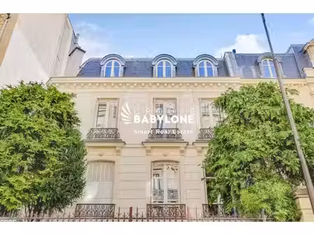 location bureaux 178m²