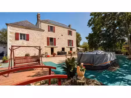 maison de 6 pièces de 192 m² à saint-jean-d’hermine