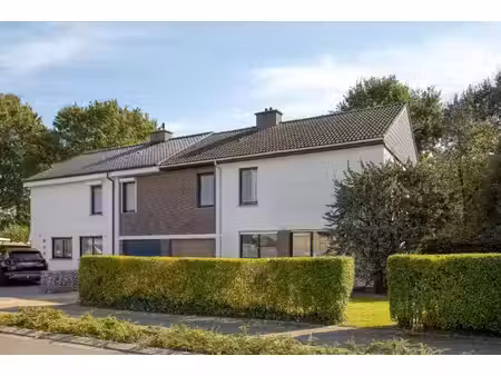 goed gelegen  te renoveren huis te koop in lichtaart