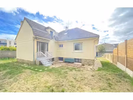 maison de 190 m² à la ville du bois - 415 000 €