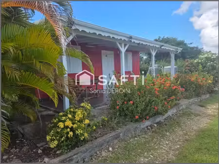 trois jolies petites maisons identiques saint-françois  secteur blonval