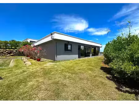 villa avec piscine le marigot 4 pièce(s) 158.91 m2