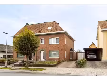 welkom in deze toffe ruime gezinswoning op een toplocatie in zwevegem!