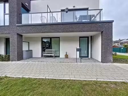 bel appartement rez-de-chaussée récent avec terrasse