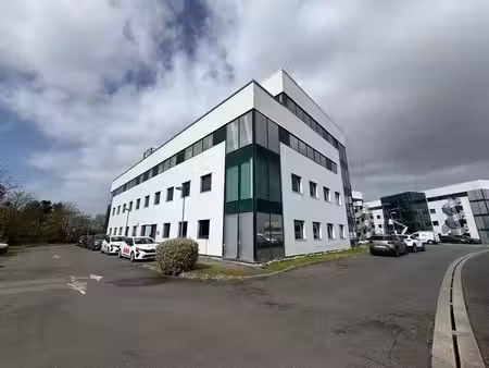 vente bureaux artigues pres bordeaux 33370 160m²