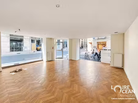 location commerce nantes 44000 95m²