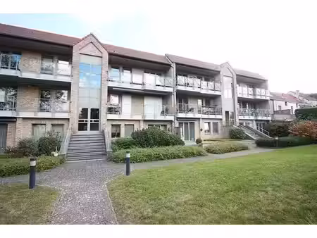 appartement avec grande terrasse - vue sur le jardin commun