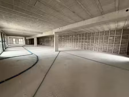 vente commerce la farlède 83210 285m² à 585m²