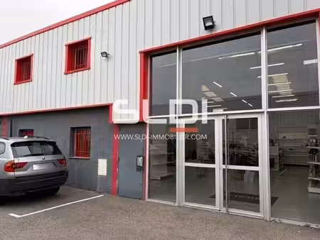 location local d’activités chassieu 69680 328m²