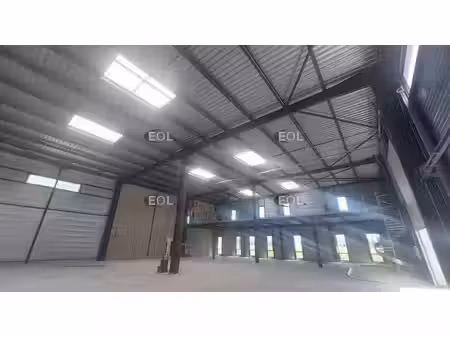 location local d’activités vaires-sur-marne 77360 1680m²