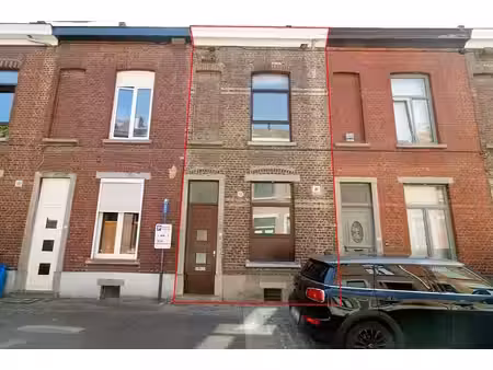 charmante maison mitoyenne avec 2 chambres