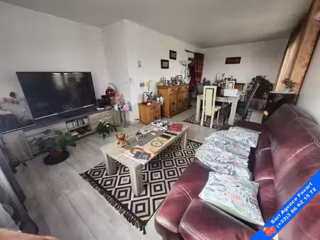 appartement f3 transformé en grand f2
