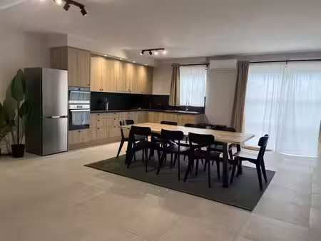 triplex meublé 3 chambres avec balcon et parking