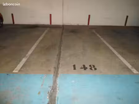 a vendre parking au berges de l'huveaune