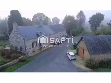 vente maison 5 pièces 147 m² à saint-aubin-fosse-louvain (53120)  219 000 €
