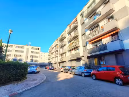 saint-barnabé – beau t3 lumineux de 55 m² avec terrasse et cave – résidence parc provence