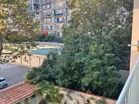 t2 + balcon sebastopol