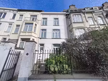 forest - magnifique maison 4 chambres + grand jardin.