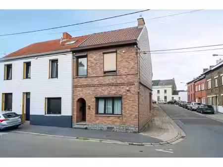 superbe maison 3 façades avec garage et jardin