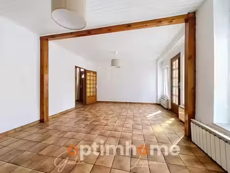 grand appartement en monopropriété dans maison familiale de 168 m² à deux pas du centre-vi