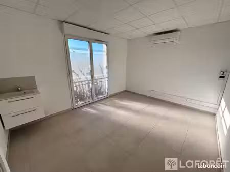 bureaux 19 m² marignane