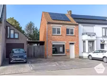 instapklare half-open woning in het rustige en groene dor...