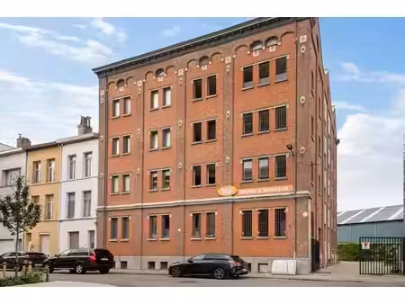 casco duplex-appartement met terras in historisch pakhuis!