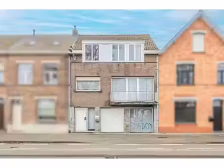 maison avec garage– état actuel  rénovation en cours