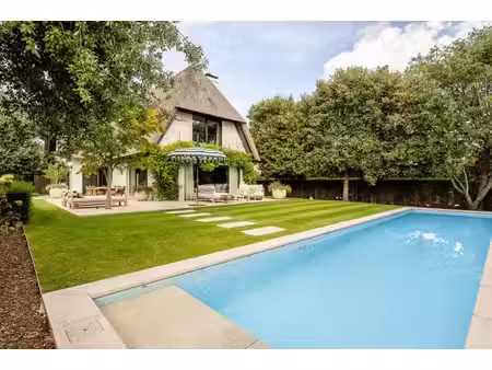 villa individuelle aux finitions exceptionnelles avec piscin