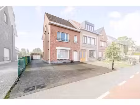instapklare halfopen bebouwing met zonnige tuin in rustige …