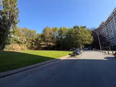 cointe: appartement 3 ch  parking  cave avec vue dégagée