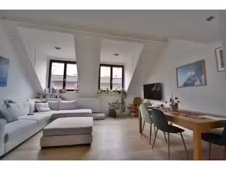 duplex-2 ch- quartier triple aaa