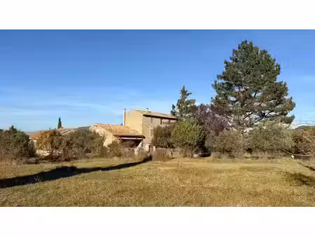 vente ferme 5 pièces 110 m² à crestet (84110)  248 000 €