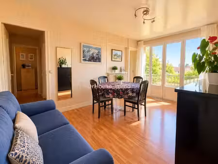 4 pièces - 3 chambres - 63 m² - balcon - parking - cave