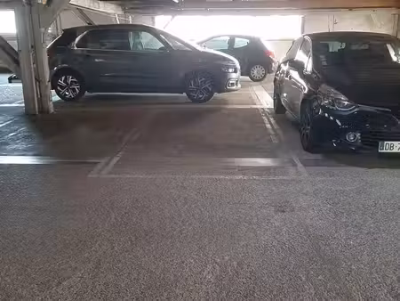 place de parking privative croix rousse