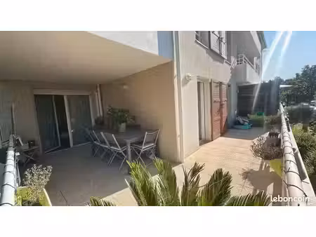 appartement t3 grande terrasse + box