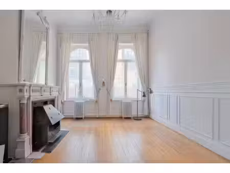 maison de maître à vendre avec jardin et 6 chambres   etterbeek (vbe80399)