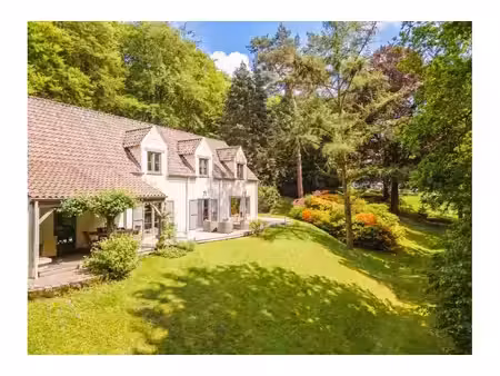 villa à vendre avec terrasse et jardin   rosières (rbx18223)