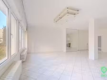 vente bureaux et commerces à angers (49000) : à vendre / 81m² angers