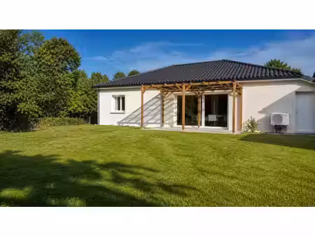 maison de 3 pièces de 80 m² à barbazan-debat