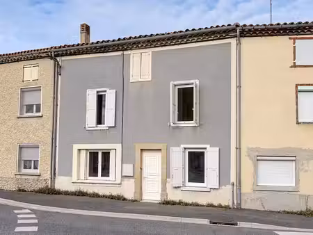 maison de village avec cour à sémalens