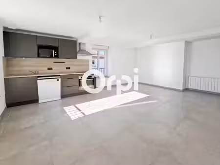 à louer – appartement t2 entièrement rénové à saint-martin-en-haut