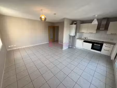 location appartement f3 balcon parking et garage