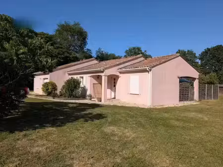vente maison 5 pièces 118 m² à abzac (16500)  318 000 €
