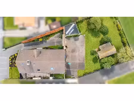 bien commercial à vendre à dentergem pour € 395.000 avec 4 chambres à coucher