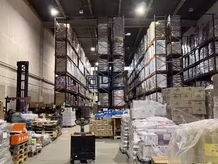 location entrepôt orly 94310 1600m² à 6786m²